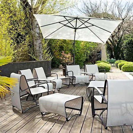 Grand Avec Piscine - A Lot Of Charme *